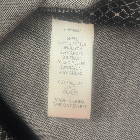 NWT Max Studio women's B&W Geometric Tank Top w/ Faux black leather trim. #428 - Picture 11 of 12